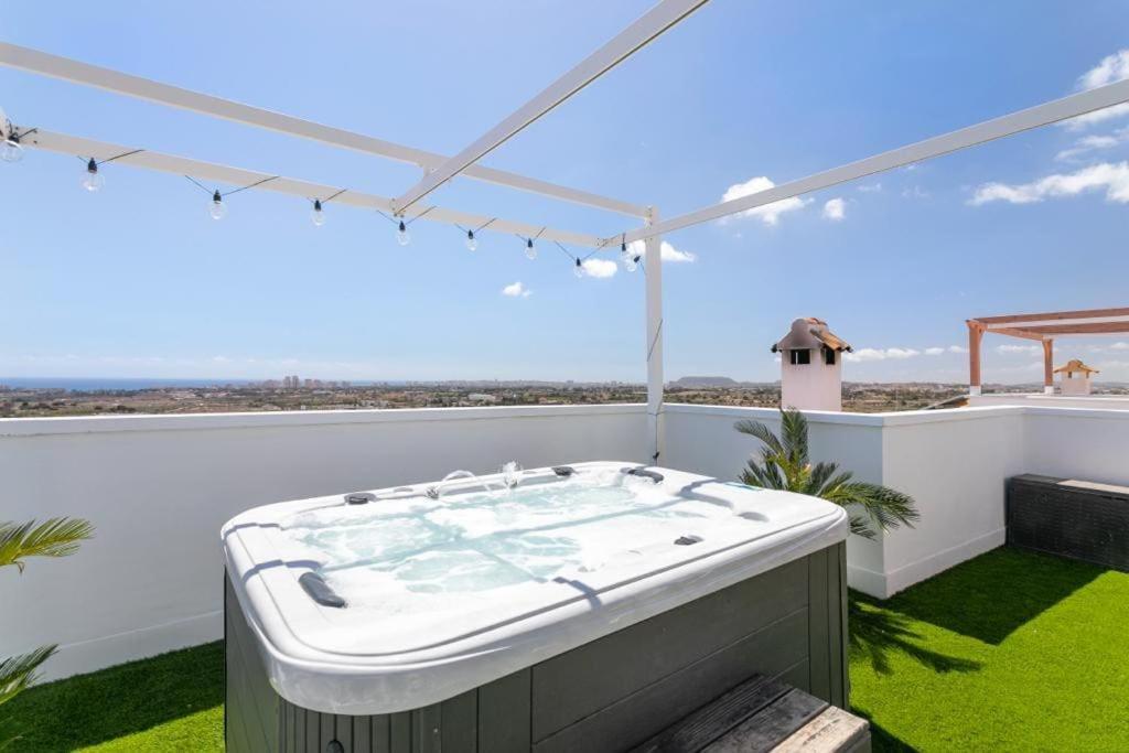 Beautiful Villa Private Pool & Jacuzzi With Panoramic Views Mutxamel Exterior photo